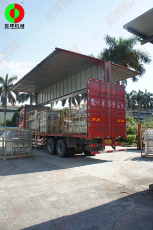 客戶四套渦流洗菜機(jī)組順利完工裝車出貨！