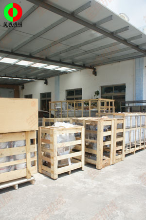 一批蔬果加工處理設(shè)備準備裝車發(fā)貨，交付客戶！