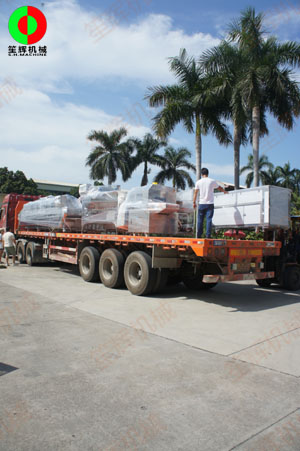 廣西某新建大型食品加工配送中心訂購(gòu)的大批設(shè)備準(zhǔn)備裝車駐場(chǎng)！